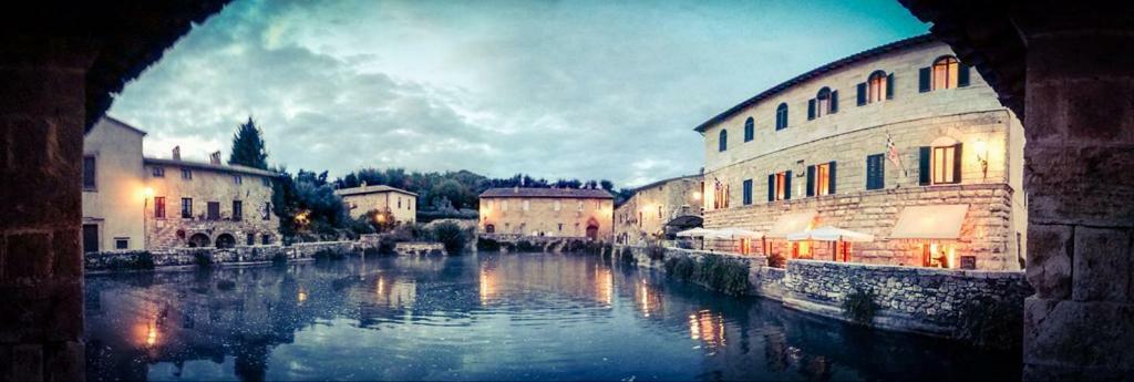 Apartmán Casa Dante Vivo dʼOrcia Exteriér fotografie